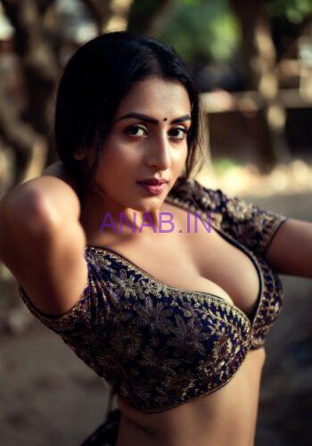🌟😍 Horny Priyanka Call Girls in Varanasi: Sexy 23-Year-Old Indian Girl for Hot Nights 💦👄
