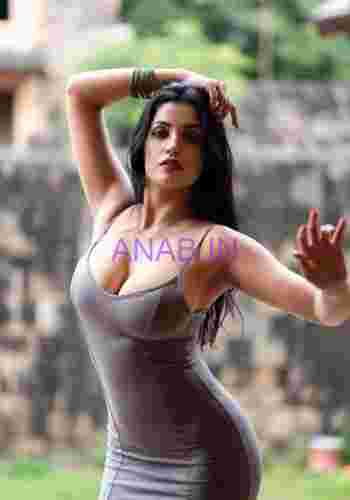 22-Year-Old College Girl Aisha – Hot Bhopal Independent Escort 💦 Full Night Fun in MP Nagar & Arera Colony