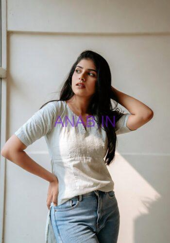 🌹 Naughty Neha: Seductive & Horny MILF Ready for Steamy Adventures College Call Girl Service 💦👄